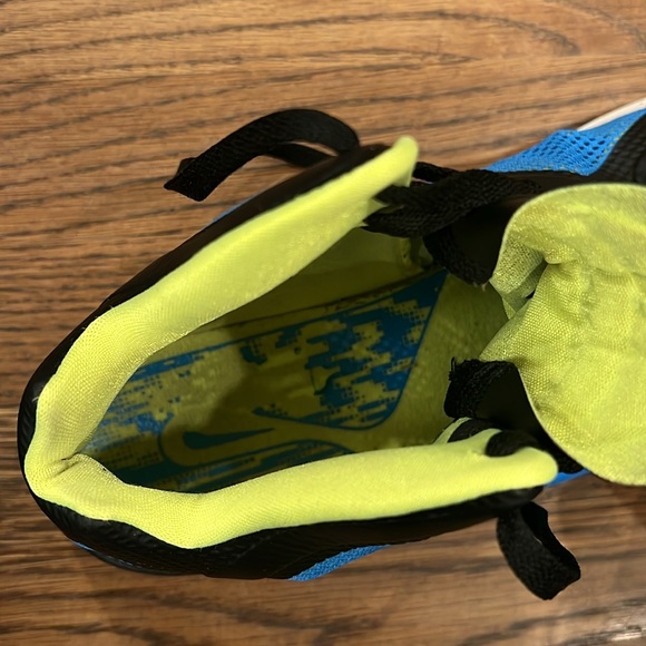 💕x2HP💕Nike Air zoom hyperfuse basketball shoe black blue and neon green - Picture 11 of 16